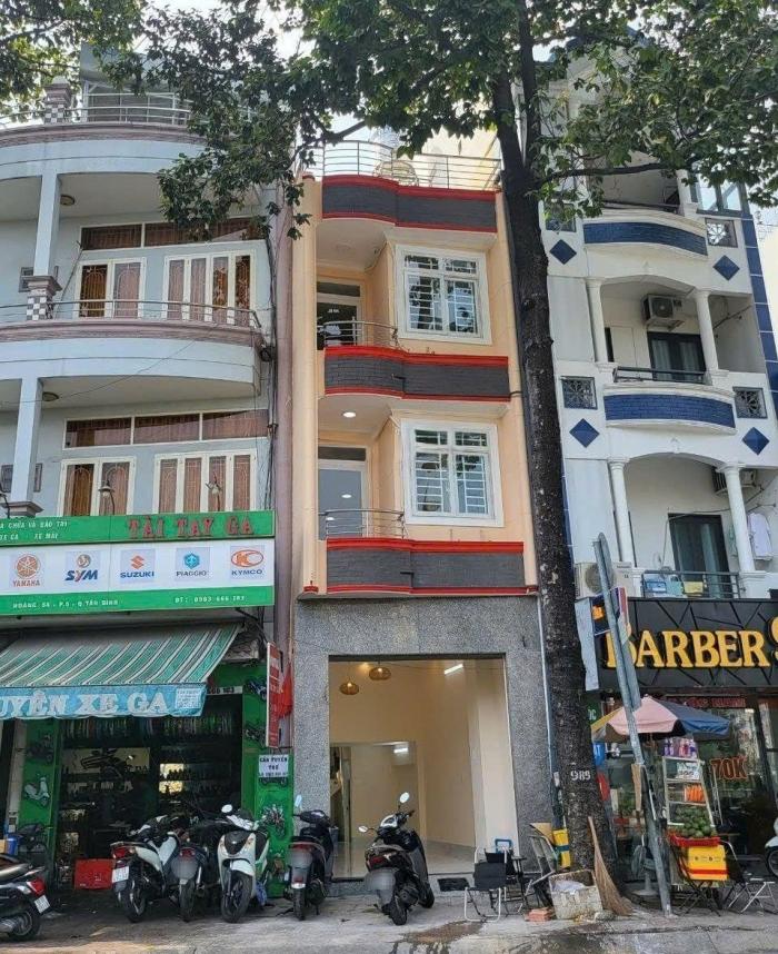Cho thuê nhà mặt tiền 1365 Hoàng Sa quận Tân Bình