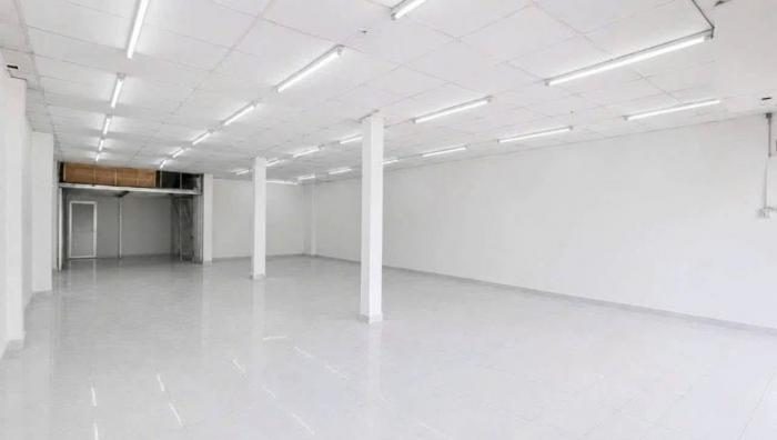 Cho thuê nhà mặt tiền 640 Trường Chinh quận Tân Bình