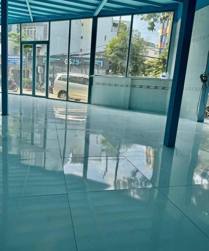 Cho thuê nhà mặt tiền số 2 Nguyễn Đức Thuận quận Tân Bình