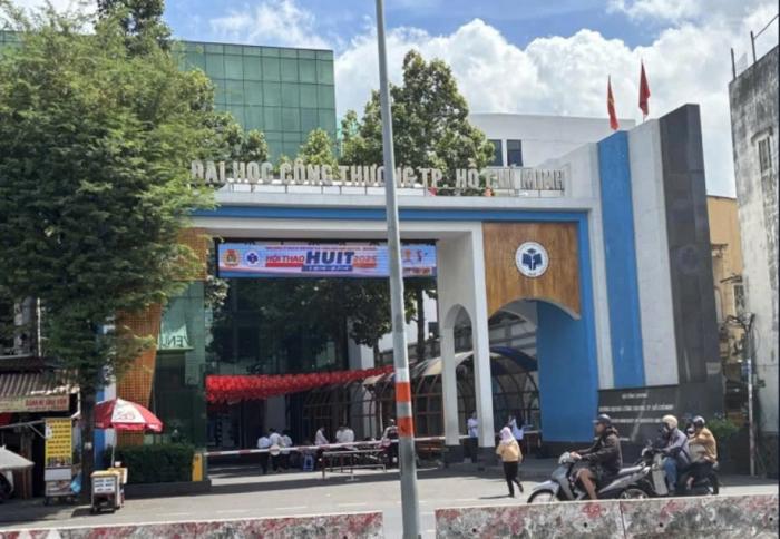 Cho thuê nhà mặt tiền đường Lê Trọng Tấn Quận Tân Phú