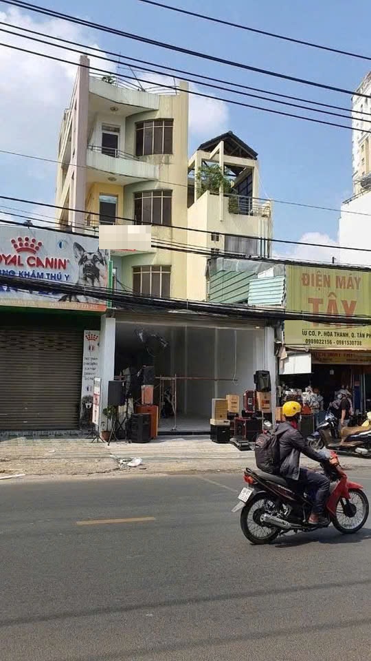 Cho thuê nhà mặt tiền đường Âu Cơ quận Tân Phú