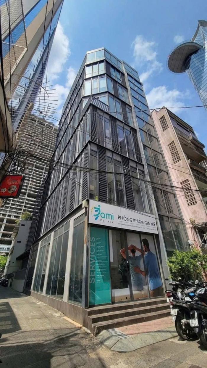 Tòa nhà cho thuê hẻm số 2 đường Hàm Nghi Quận 1