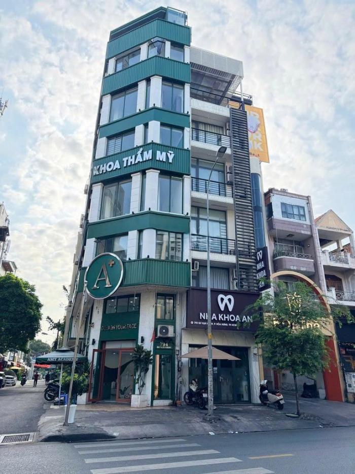Tòa nhà cho thuê mặt tiền 792 Sư Vạn Hạnh Quận 10