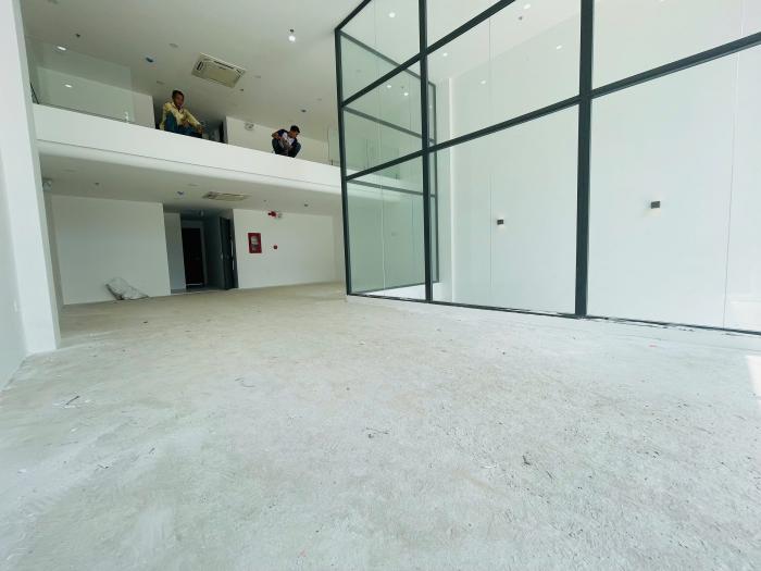 Tòa nhà cho thuê mặt tiền đường Tạ Hiện, Nhà mới 100% Chủ nhà hoàn thiện hết cho khách thuê