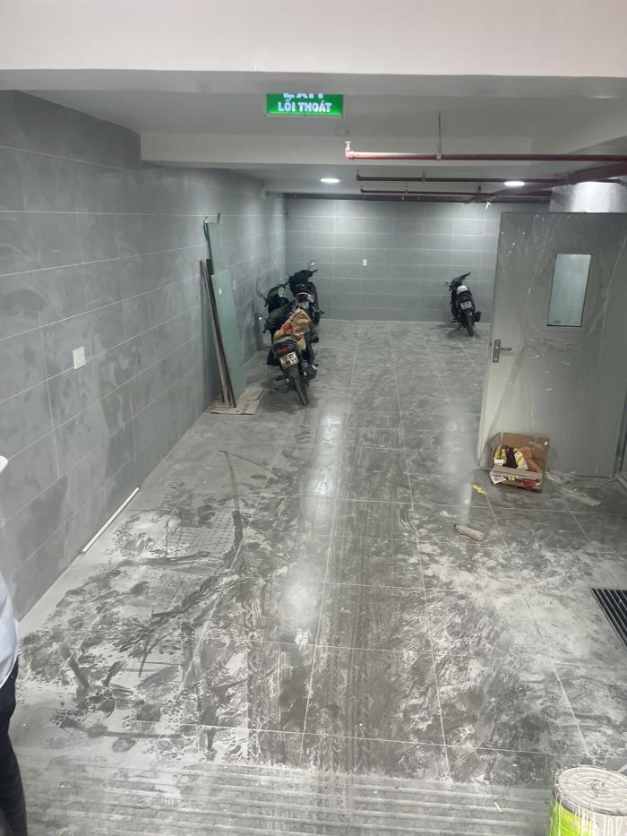 Tòa nhà cho thuê mặt tiền 22 Nguyễn Thanh Sơn Quận 2