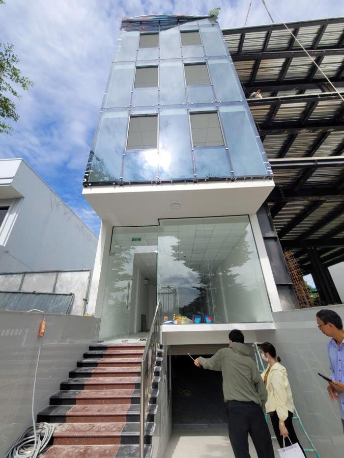 Tòa nhà cho thuê mặt tiền số 6 Bạch Đông Ôn Quận 2