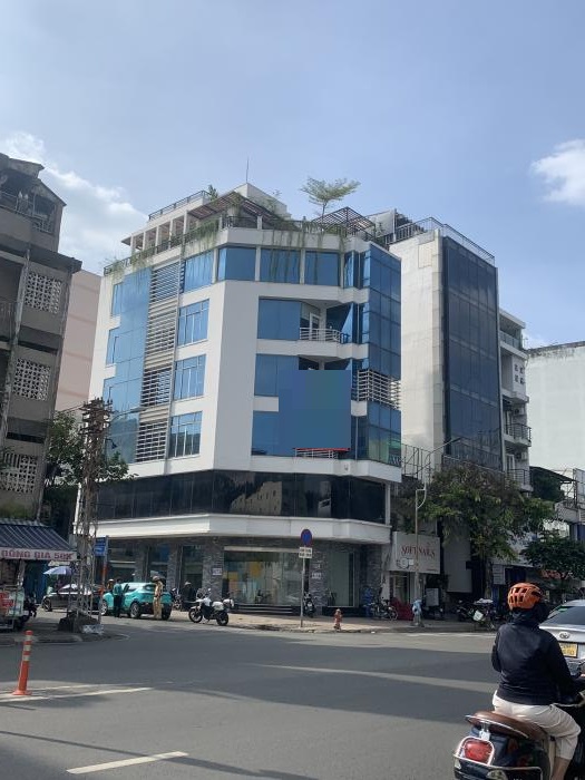 Tòa nhà cho thuê mặt tiền 149 Nguyễn Văn Cừ Quận 5