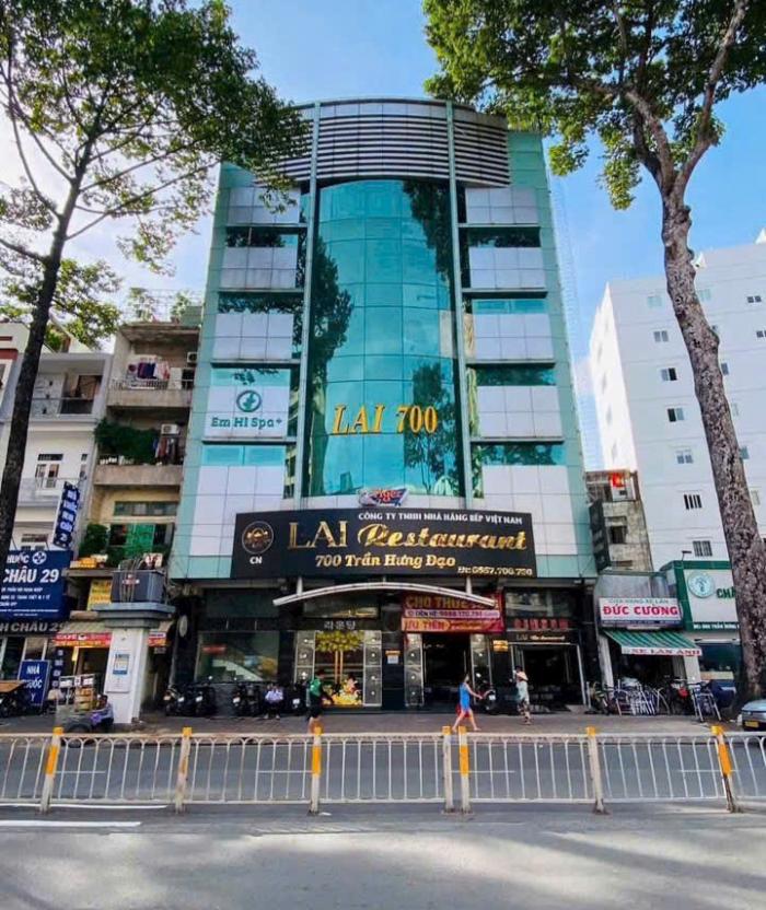 Tòa nhà cho thuê mặt tiền 700 Trần Hưng Đạo Quận 5