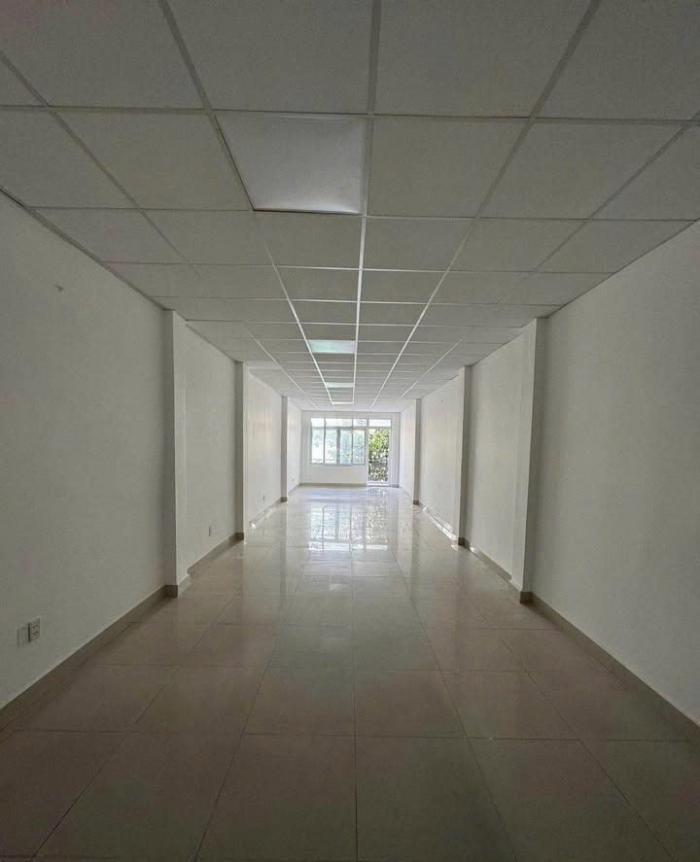 Tòa nhà cho thuê mặt tiền 308 Trần Phú Quận 5