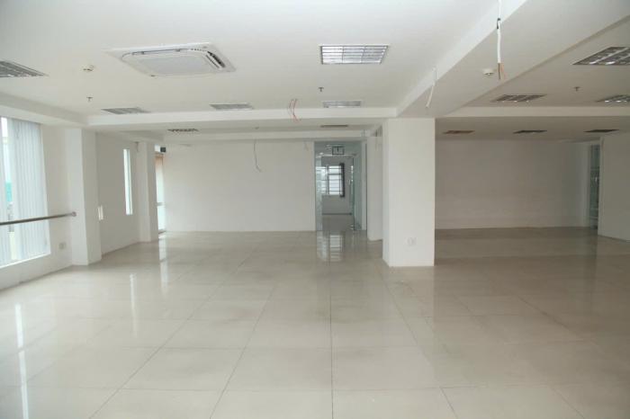 Tòa nhà cho thuê mặt tiền đường Lê Trung Nghĩa Quận Tân Bình