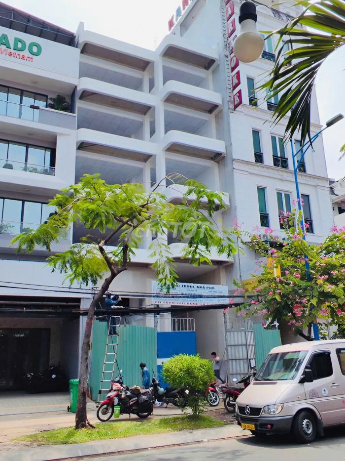 Tòa nhà cho thuê mặt tiền đường Đồng Đen Quận Tân Bình