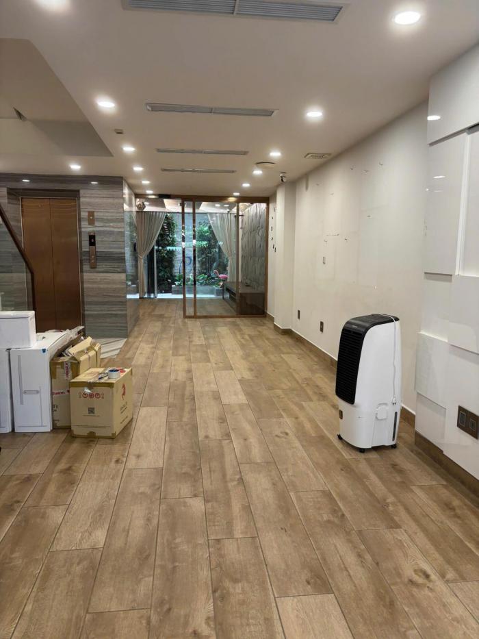 Tòa nhà cho thuê mặt tiền 04 Nguyễn Đình Khơi Quận Tân Bình