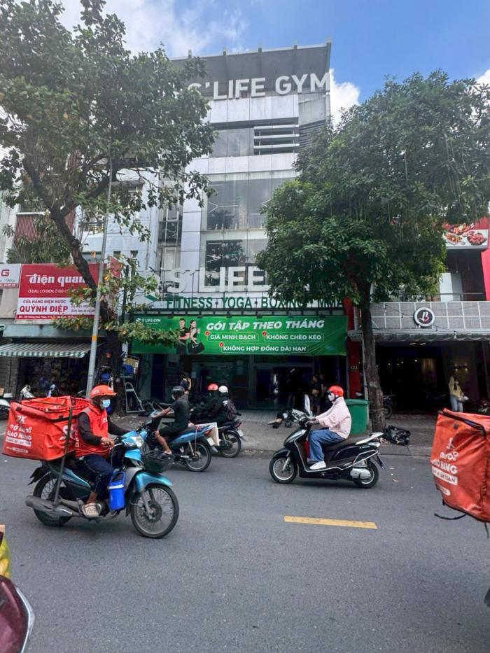 Tòa nhà cho thuê 2 mặt tiền trước sau 126 Hoàng Hoa Thám Quận Tân Bình