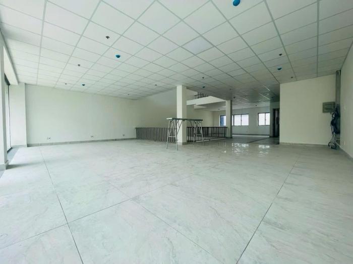 Tòa nhà cho thuê mặt tiền 75-77-79 Phổ Quang Quận Tân Bình