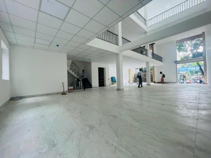 Tòa nhà cho thuê mặt tiền 75-77-79 Phổ Quang Quận Tân Bình