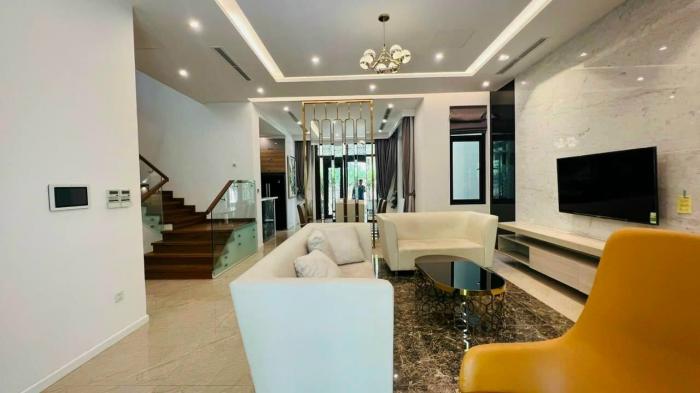 Cho thuê biệt thự Vinhomes Bason quận 1