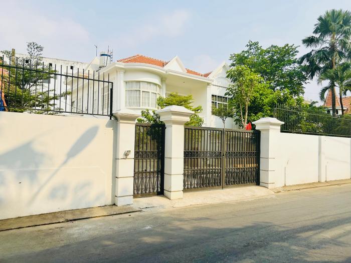 Cho thuê villa khu thảo điền quận 2