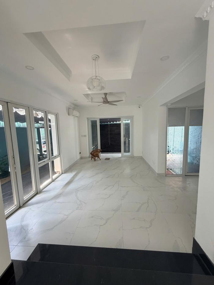 Cho thuê biệt thự mặt tiền đường số 18 An Phú Quận 2