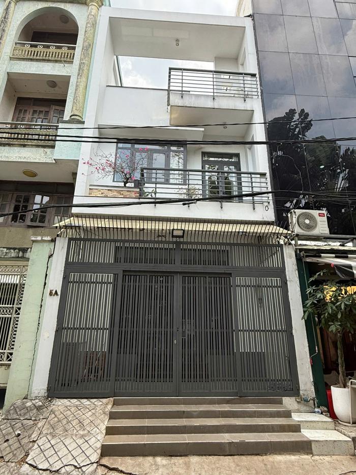 Cho thuê villa mặt tiền đường số 1 Thảo Điền Quận 2