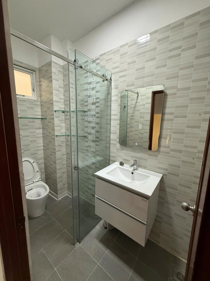 Cho thuê villa mặt tiền đường số 1 Thảo Điền Quận 2