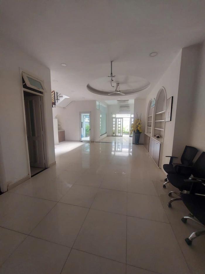 Cho thuê villa mặt tiền đường số 7 P. An Phú Quận 2