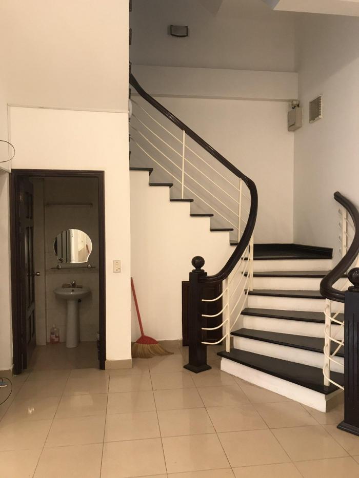Cho thuê villa khu Fideco Thảo Điền Quận 2