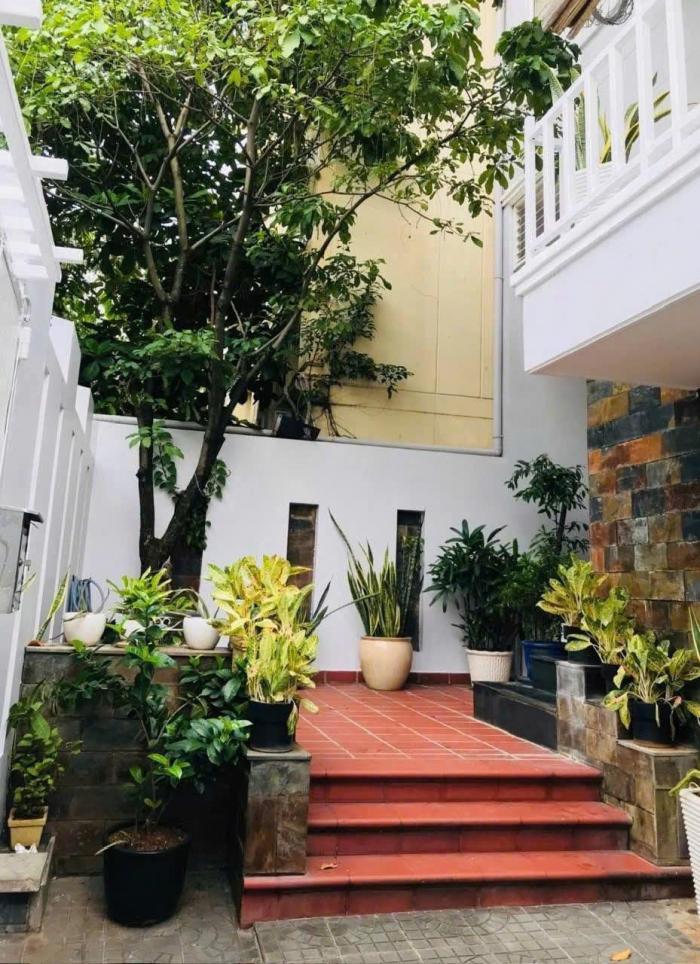 Cho thuê biệt thự khu 216 Nguyễn Văn Hưởng Quận 2