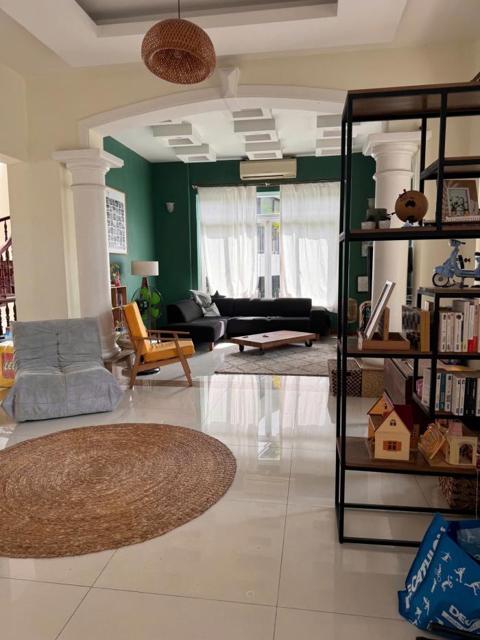 Cho thuê biệt thự khu compound Kim Sơn khu 112 Nguyễn Văn Hưởng Quận 2