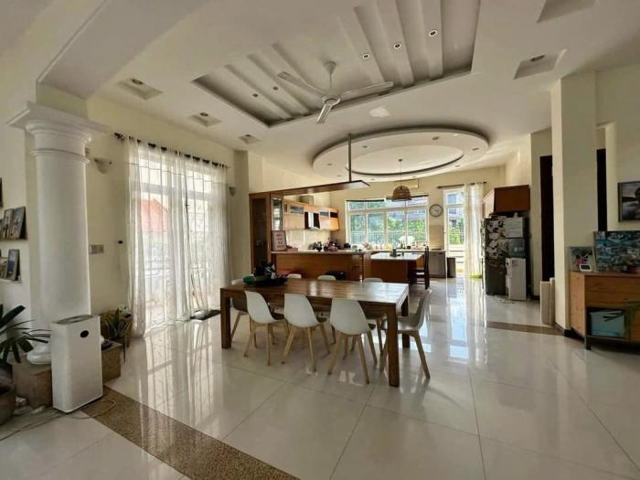 Cho thuê biệt thự khu compound Kim Sơn khu 112 Nguyễn Văn Hưởng Quận 2