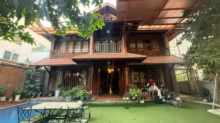 Cho thuê biệt thự 188BB7 Nguyễn Văn Hưởng Quận 2