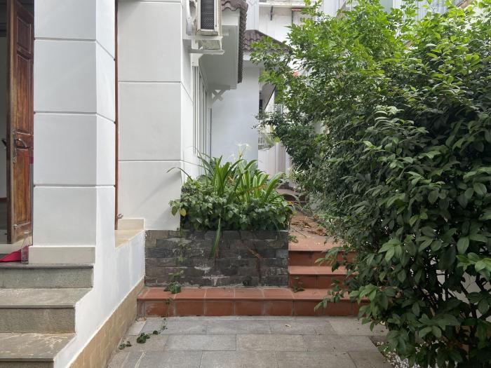 Cho thuê villa khu 216 đường Nguyễn Văn Hưởng Quận 2