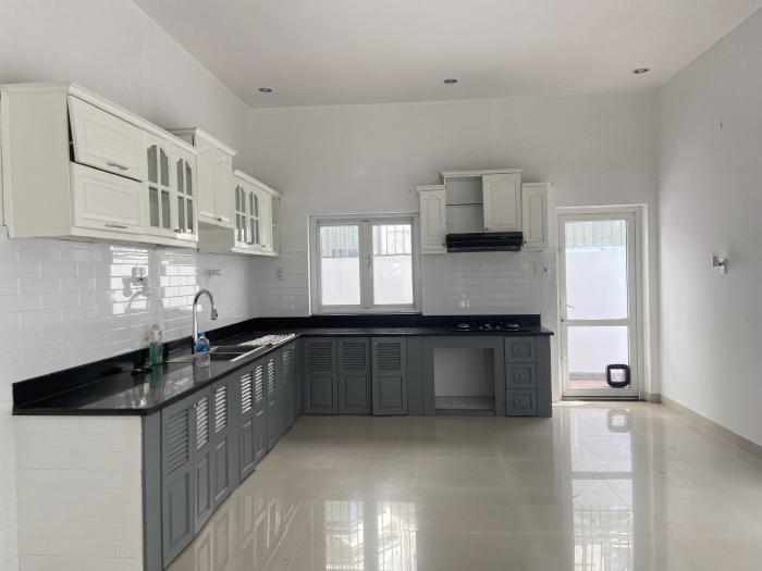 Cho thuê villa khu 216 đường Nguyễn Văn Hưởng Quận 2