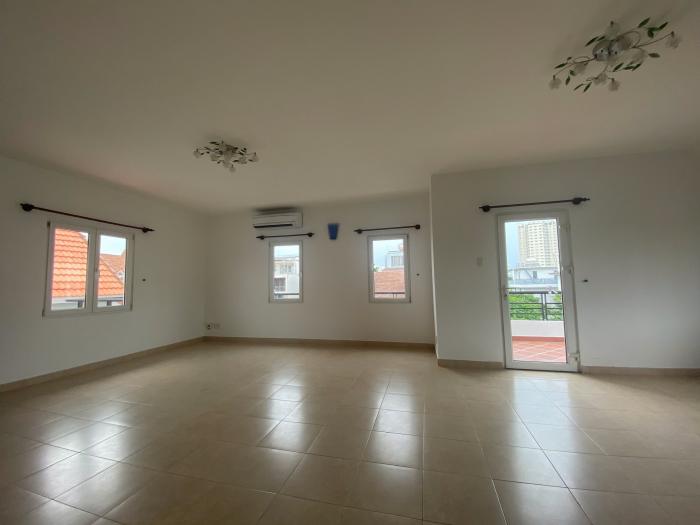 Cho thuê biệt thự khu compound đường Nguyễn Văn Hưởng Quận 2