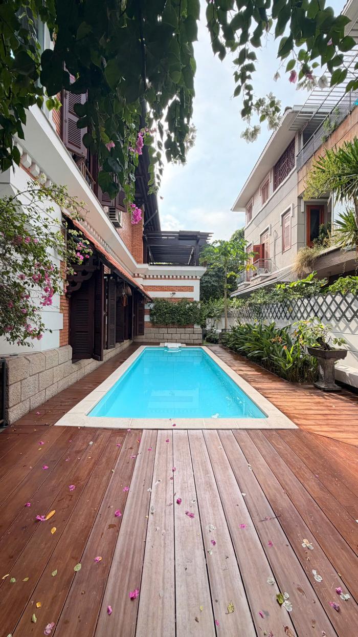 Cho thuê villa khu compound Thảo Điền Quận 2