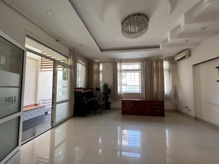 Cho thuê villa đường số 33 An Khánh Quận 2