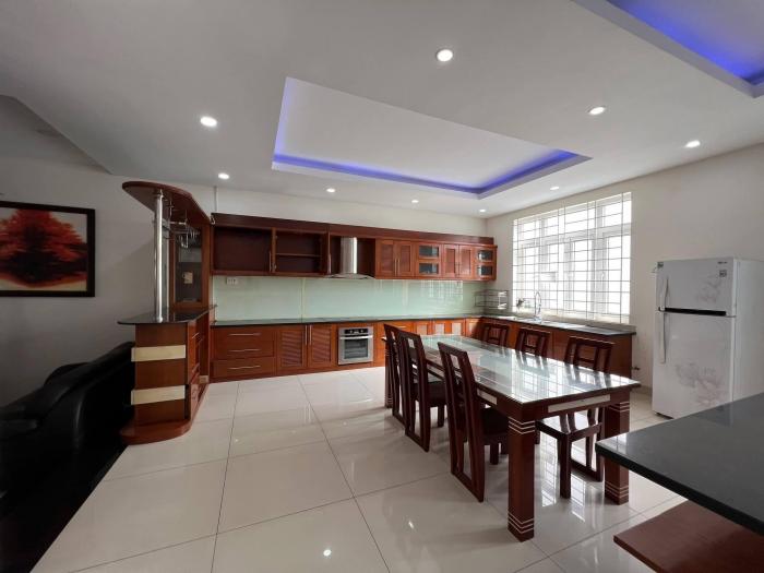 Cho thuê villa đường số 33 An Khánh Quận 2