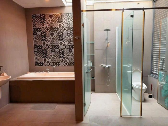 Cho thuê biệt thự mặt tiền đường Nguyễn Văn Hưởng Quận 2
