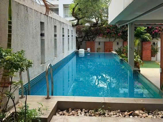 Cho thuê biệt thự mặt tiền đường Nguyễn Văn Hưởng Quận 2