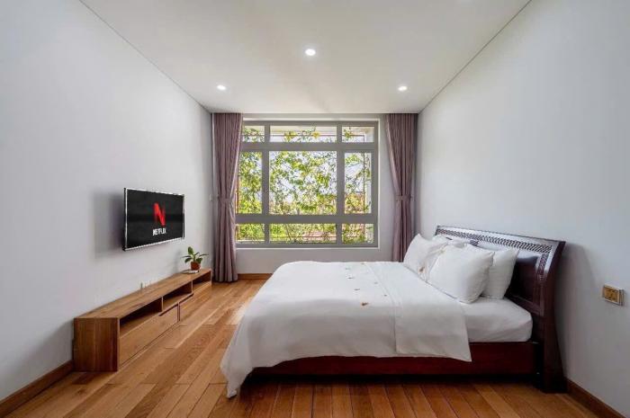 Cho thuê biệt thự mặt tiền khu 120 Nguyễn Văn Hưởng Quận 2