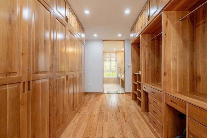 Cho thuê biệt thự mặt tiền khu 120 Nguyễn Văn Hưởng Quận 2