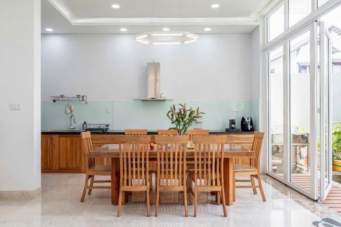 Cho thuê biệt thự mặt tiền khu 120 Nguyễn Văn Hưởng Quận 2