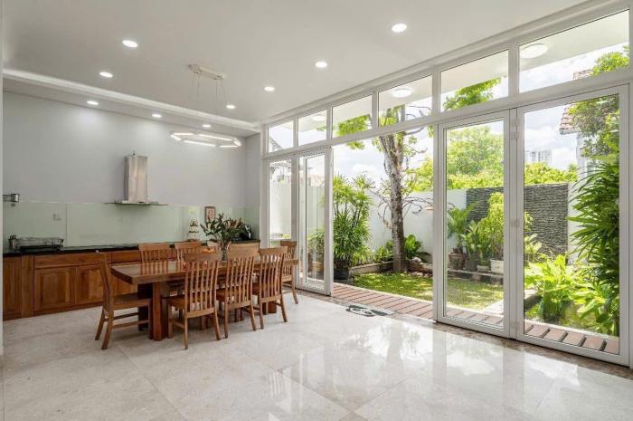 Cho thuê biệt thự mặt tiền khu 120 Nguyễn Văn Hưởng Quận 2