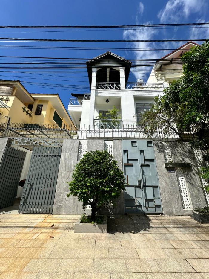 Cho thuê biệt thự đường Nguyễn Văn Hưởng Quận 2