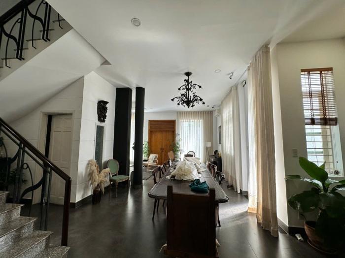 Cho thuê biệt thự đường Nguyễn Văn Hưởng Quận 2