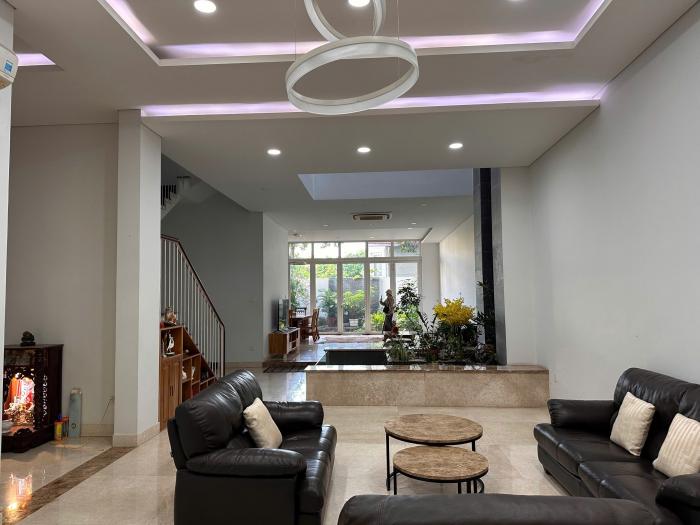 Cho thuê biệt thự khu 120 Nguyễn Văn Hưởng Thảo Điền Quận 2