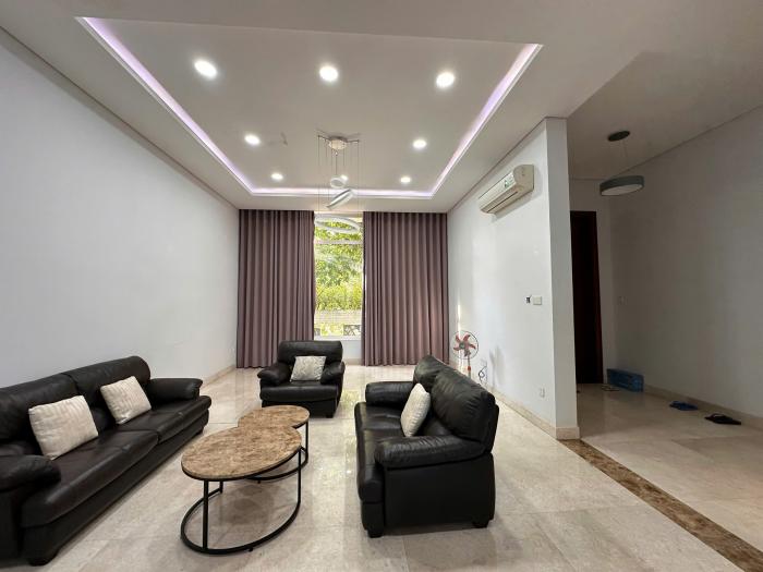 Cho thuê biệt thự khu 120 Nguyễn Văn Hưởng Thảo Điền Quận 2