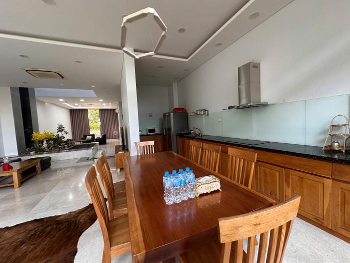 Cho thuê biệt thự khu 120 Nguyễn Văn Hưởng Thảo Điền Quận 2