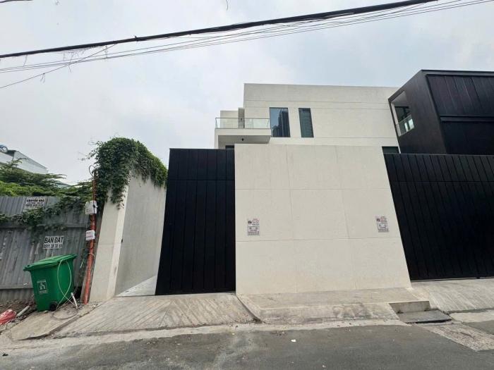 Cho thuê biệt thự đường số 12 Thảo Điền Quận 2