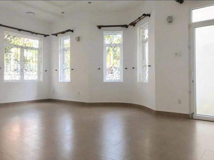 Cho thuê biệt thự khu 204 Nguyễn Văn Hưởng Thảo Điền Quận 2