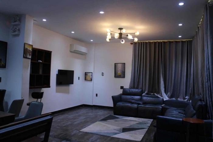 Cho thuê biệt thự hẻm 58 đường Võ Văn Hát Quận 9